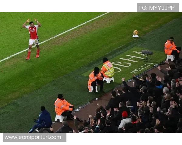 卡拉格专栏:阿森纳面对利物浦应保持信心最大威胁来自哈兰德的进攻能力