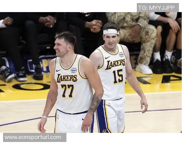 湖人需调整阵容平衡里夫斯东契奇攻强守弱成隐忧